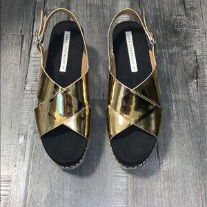 Gold faltform shoes platforms